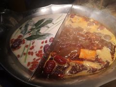 台式麻辣锅-湊湊火锅·茶憩(杭州湖滨银泰in77店)