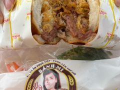 -Bánh Mì Huynh Hoa