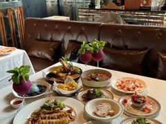 -Mogul Eatery·大亨餐酒馆