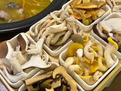 -菌乡缘·野生菌蒸汽鱼火锅(江边夜市店)