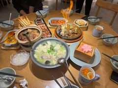 -蜜桃餐厅·伴山(海岸城店)
