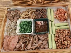 -酱肉小酒馆(梅陇店)
