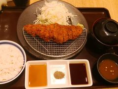 -牛カツ京都勝牛(河原町蛸薬師店)