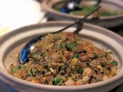 极品菌皇黑松露炒饭-香樟花园新粤料理(无锡万象城店)