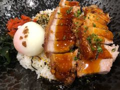 脆皮猪肉饭-Calia