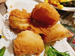 -玖月时尚泰式餐厅