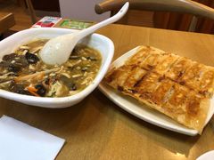 招牌锅贴-台北楚楚园馅饼粥(虹桥南丰城店)
