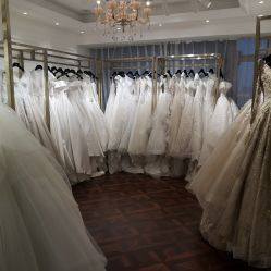 -拉瑞娜LaReine婚纱礼服高级定制