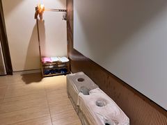 -良子足疗按摩