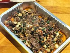 招牌铁板孜然牛肉-肉店炸炸炸·爆汁孜然牛肉