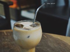 咖啡牛奶-猫里有甜