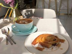 -Fridi Patisserie Cafe