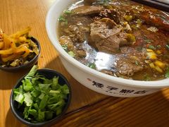 -矮子粉店1985·长沙米粉(湘春路店)
