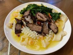 -小河公主秘制烤羊腿(小绿谷店)