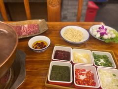 手切鲜羊肉-乐宴·老北京铜火锅(八卦岭店)