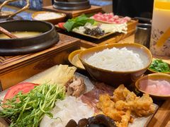 蒙自过桥米线-麦麦山云南菜(复地活力城店)