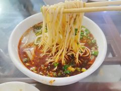 -牛一嘴·兰州牛肉面·大盘鸡(财富中心店)