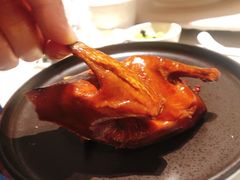 爆汁花椒脆皮乳鸽-柴门头啖汤·经典川菜·慢火汤品(锦城万达店)