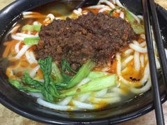 辣肉米线-丽虹云南过桥米线(兴工街店)
