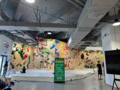 -ROCKPLUS攀岩馆(环宇城店)