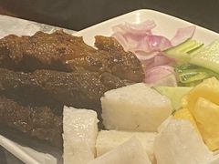 沙爹鸡牛肉拼盘-关夫人餐厅(阳光广场店)