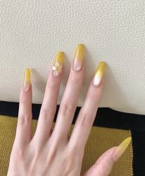 -桃色美甲沙龙