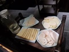 -红九格老火锅(三峡广场店)