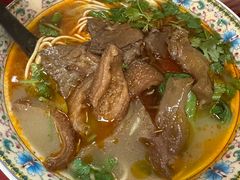 -金杨拉面王小吃面馆·牛三宝面·红烧牛肉粉