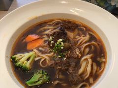 -康师傅私房牛肉面(马泉营奥莱店)