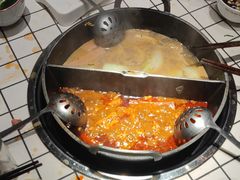 -热火朝天鲜切牛肉火锅(南强街巷店)