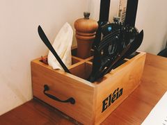餐具摆设-HELLO MUSAE 拾光缪斯餐厅·纯正希腊风味(苏州中心店)