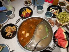 牛杂鸳鸯锅-左庭右院鲜牛肉火锅(环球港店)