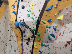 -问山MountQuest攀岩馆