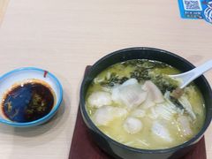 -灵芝妹子海鲜米线(凯德和平广场店)