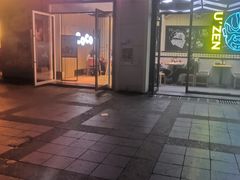 门面-CoCo都可(银泰店)