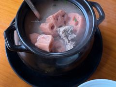 莲藕排骨汤-莲餐厅·湖北菜·潜江小龙虾店(愚园路店)