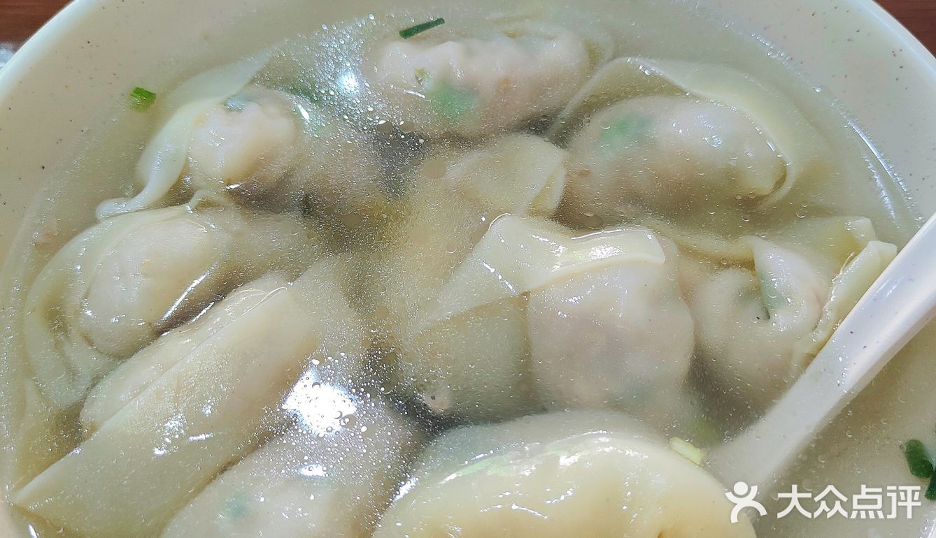 寻味杭州|鲜肉馄饨真的挺好吃❗❗好大一个
