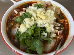 -珀玉莲花白米线店