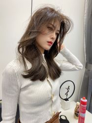 -洛施奇烫发染发沙龙