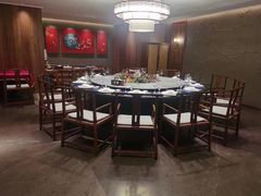 -揽季锅物会·海鲜姿造(五四路店)