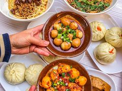 -李与白包子铺(桐梓林店)