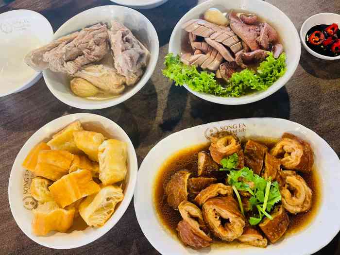 松发肉骨茶(牛车水店)