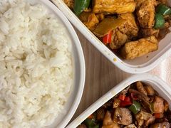 -稳湘湖南小馆(道尔泰生活广场店)