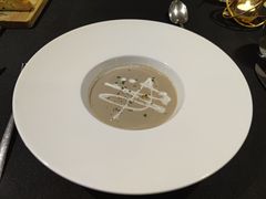 蘑菇松露鸡肉汤-圣丰索菲特·法国餐厅