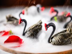 黑天鹅酥-广州文华东方酒店·江-由辉师傅主理