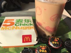 -麦当劳(乳山路店)