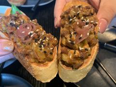 亚洲风味牛肉塔塔/ 腌制小干葱-wineapp葡萄酒餐吧(外滩金融中心店)