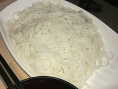 -灵芝妹子海鲜米线(劳动公园店)