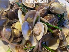 -三亚火车头万人海鲜广场