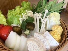 -樾餐厅泰式海鲜火锅(民歌湖店)